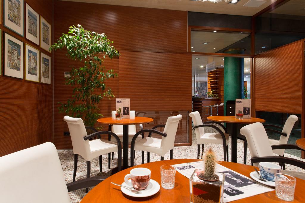 Hotel Firenze Verona Esterno foto